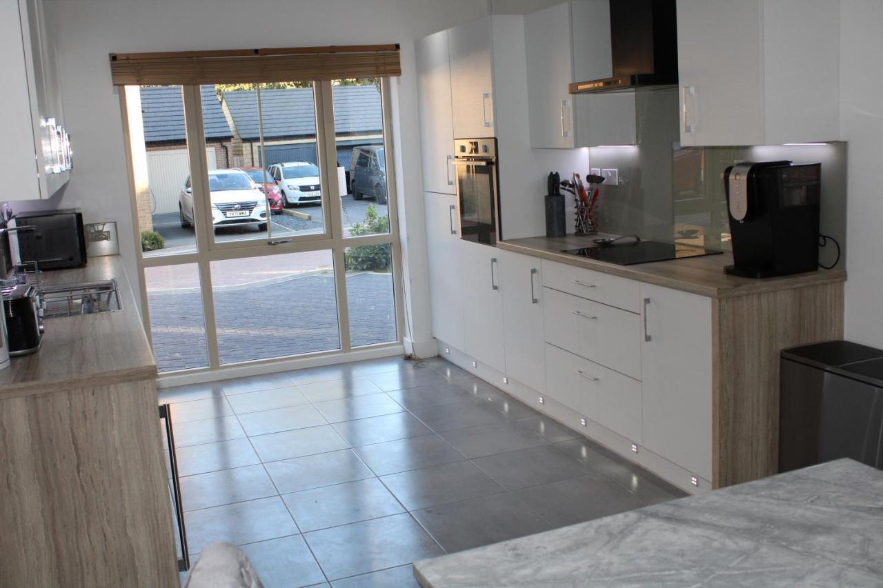 Haven - Spacious Luxury Home Perfect For Families, Couples And Contractors! 5Mins To Xscape And Junction 32! Castleford Buitenkant foto